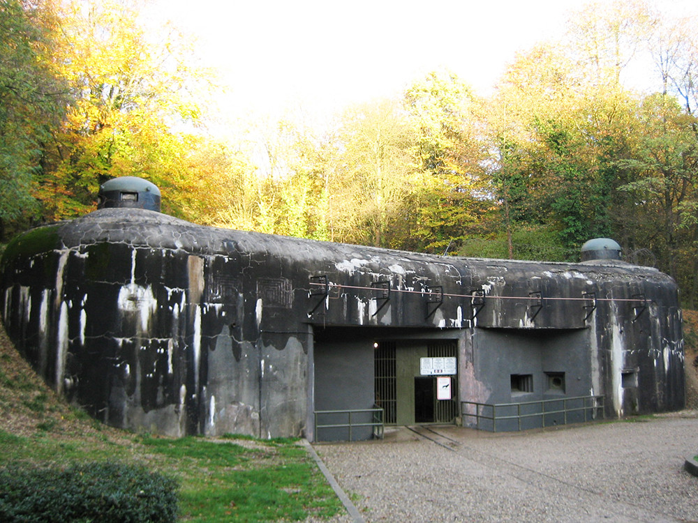 <p style="text-align: center;"><strong>The Schoenenbourg fortification on the Maginot Line (Bas-Rhin).</strong><br style="text-align: center;" /><span style="text-align: center;">Source / Cr&eacute;dit :&nbsp;</span><a style="text-align: center;" href="https://fr.wikipedia.org/wiki/Fichier:Ligne_Maginot_Schoenenbourg.jpg" target="_blank" rel="noopener">Wikip&eacute;dia CC</a></p>